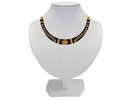 Classic Pola Jewellery Set With 22k Gold Detail