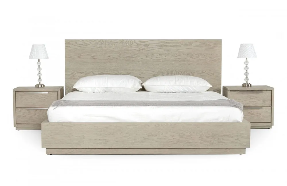 Modrest Samson Contemporary Grey and Silver Bed