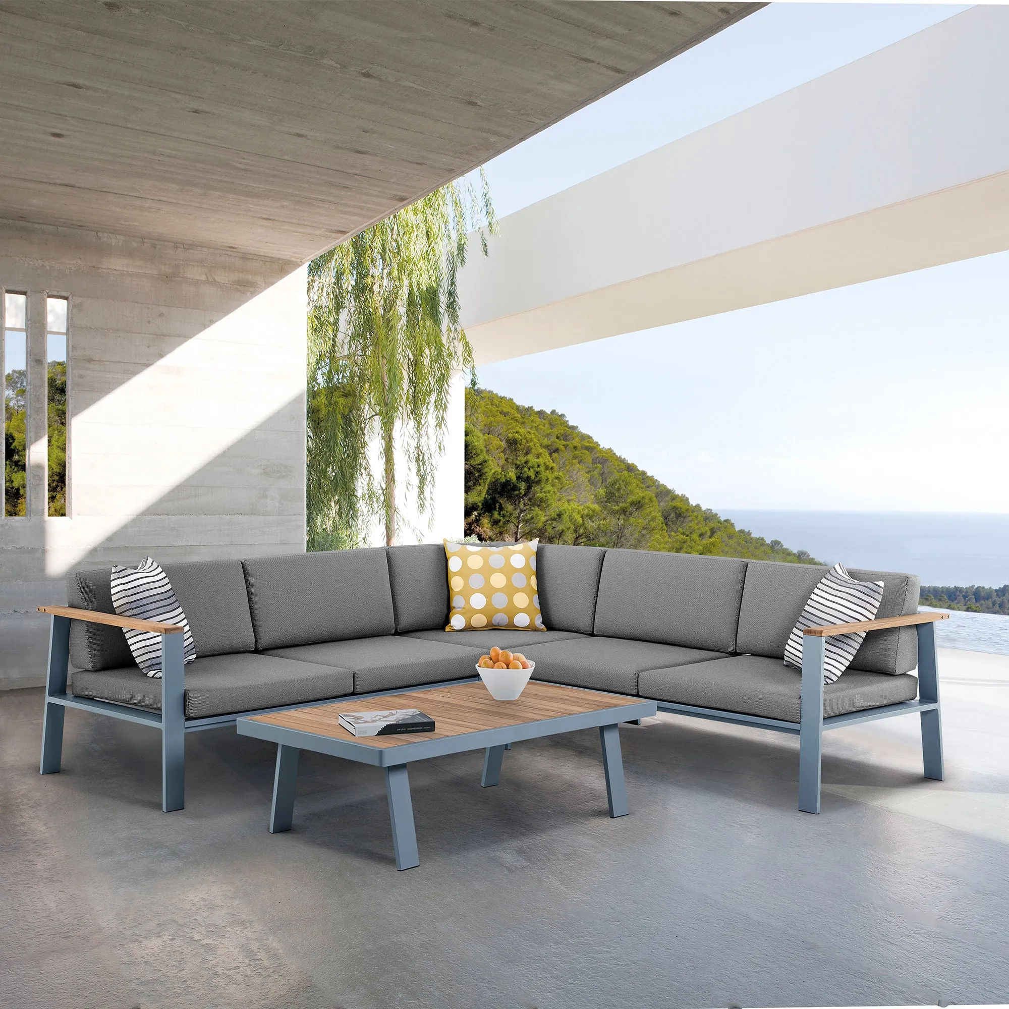 Nofi Outdoor Sectional Set